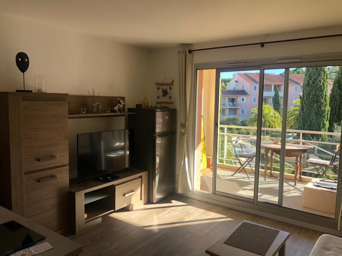 2P Terrasse Vue Piscine Et Jardin Tropical La Croix Valmer Екстериор снимка